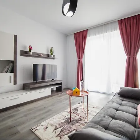 Trio Pink Apartment Oradea Exterior photo